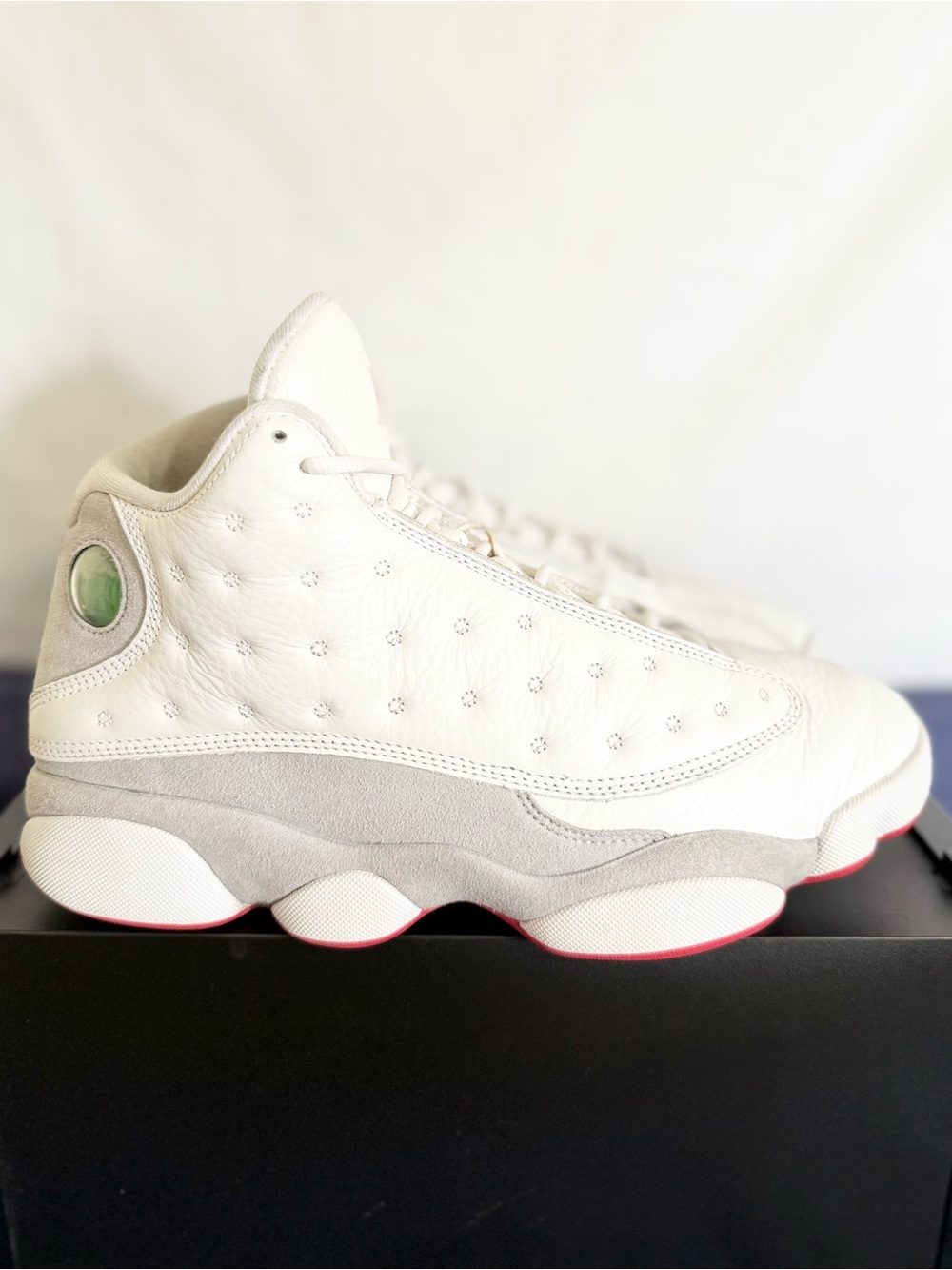 AUTHENTIC Jordan 13 Retro Wolf Grey size 9.5 414571-160 2023 PRE-OWNED